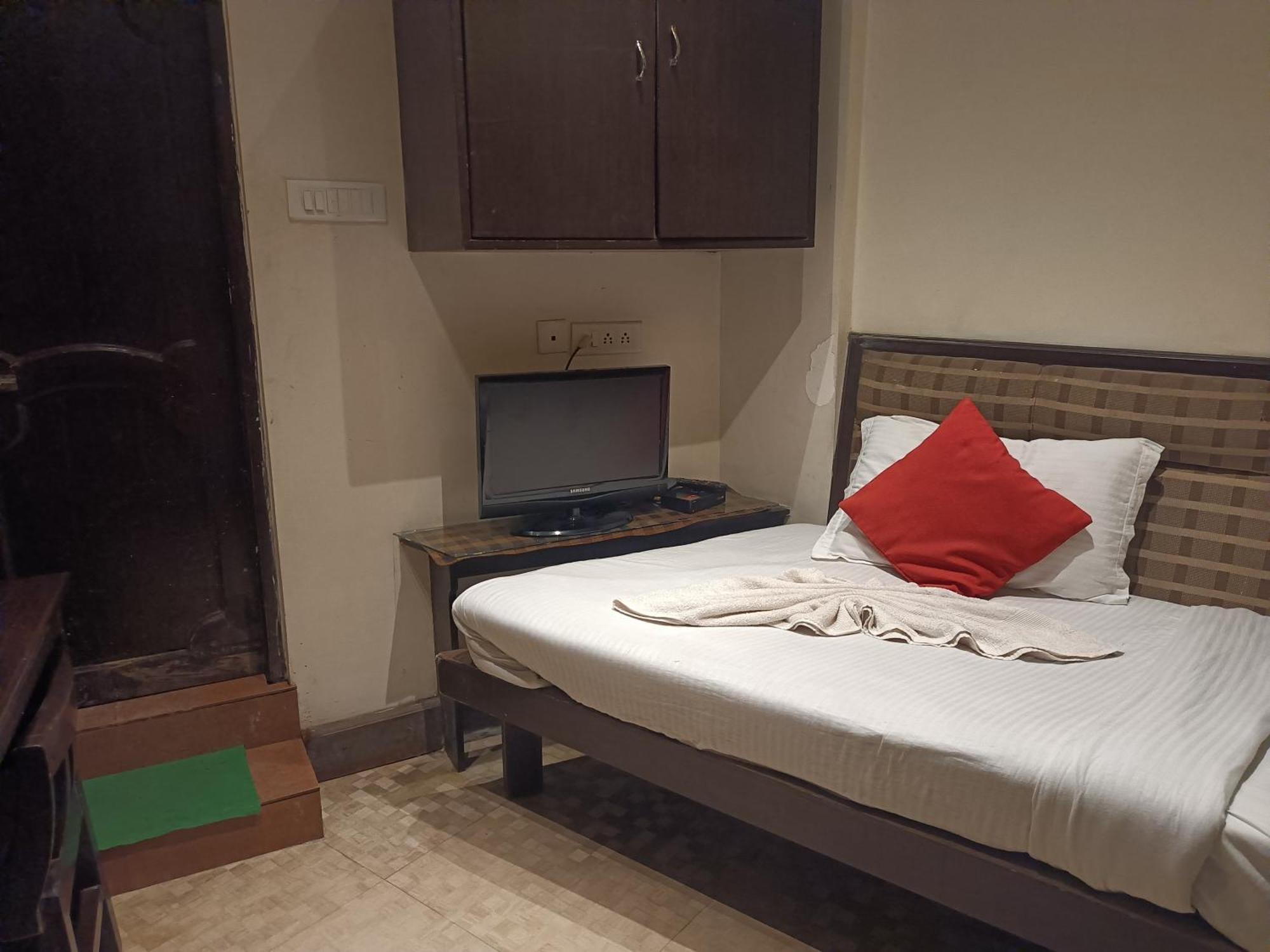 Hotel Serene Σιλόνγκ Εξωτερικό φωτογραφία